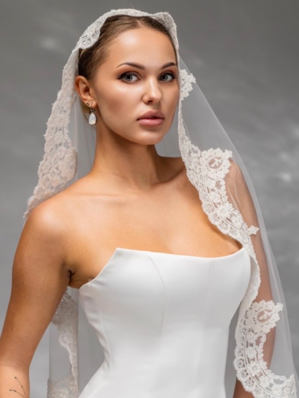 Lace Mantilla Cathedral Embroidered Style Veil